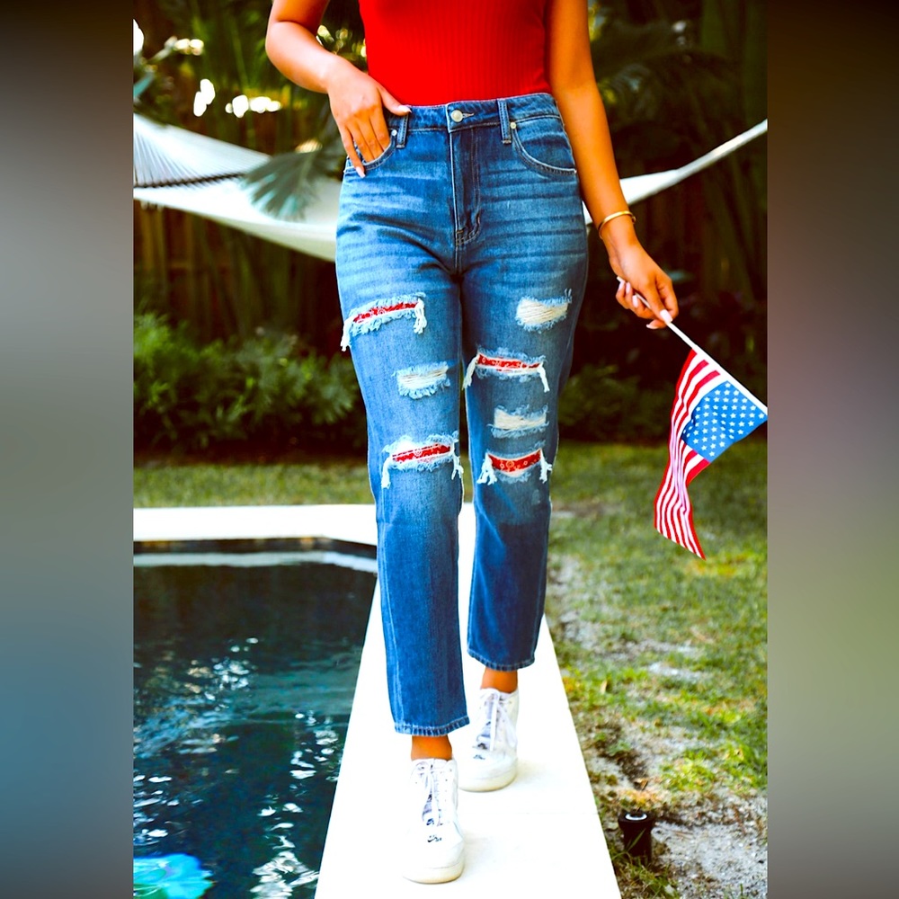 KANCAN JEANS, red bandana patch details